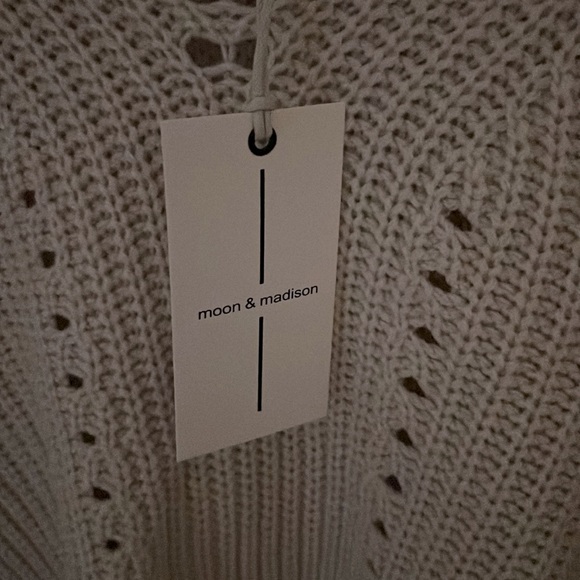 Knit sweater - Picture 2 of 3